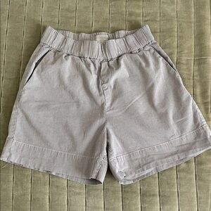 Everlane’s ‘The Easy’ Short